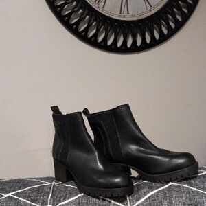 MIA Black Ankle Boots Elegant and Timeless